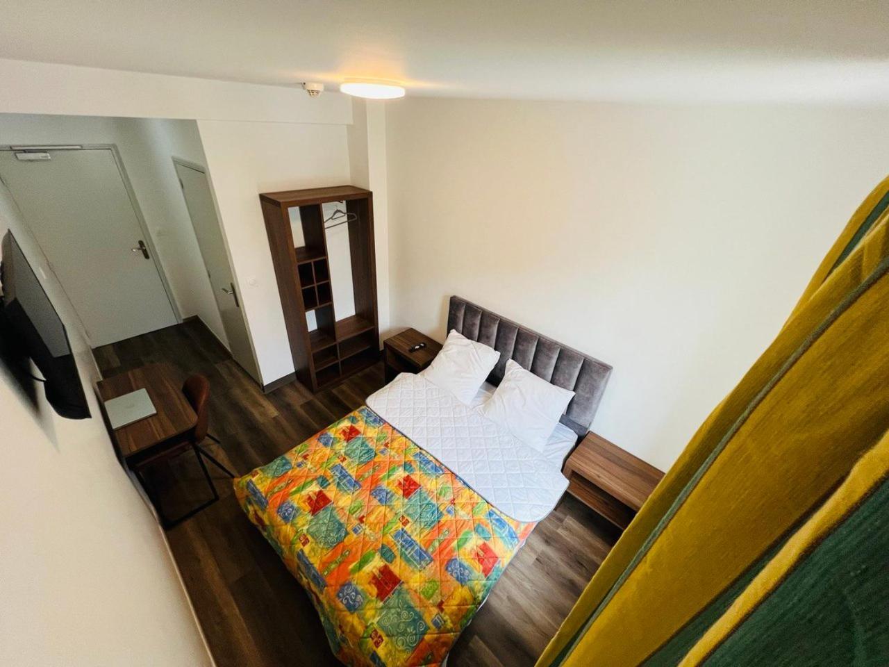 Auberge De Bagneux บานิว ภายนอก รูปภาพ