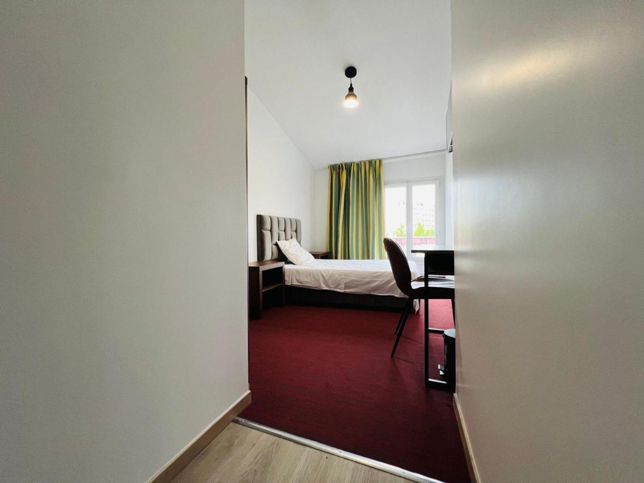 Auberge De Bagneux บานิว ภายนอก รูปภาพ