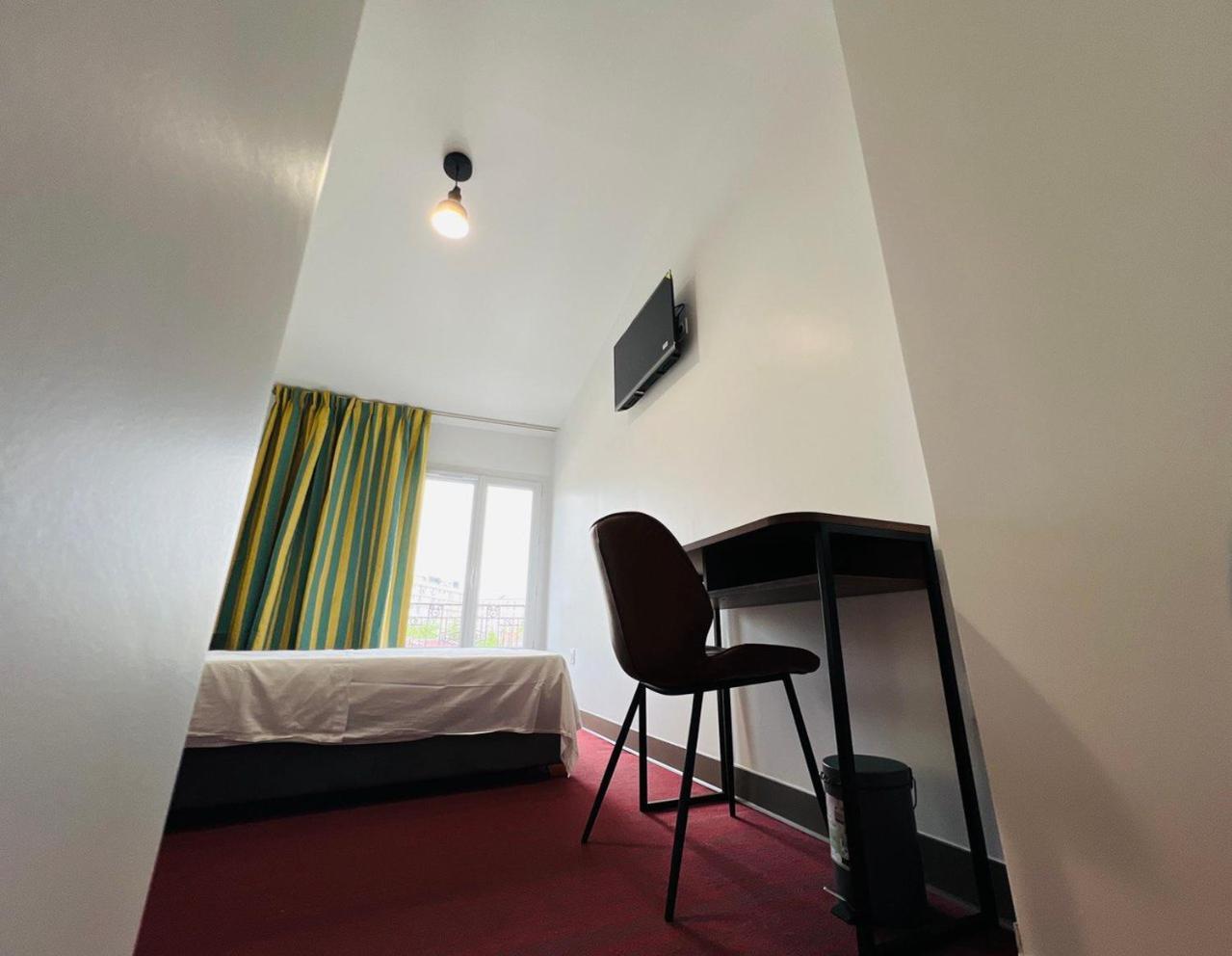 Auberge De Bagneux บานิว ภายนอก รูปภาพ
